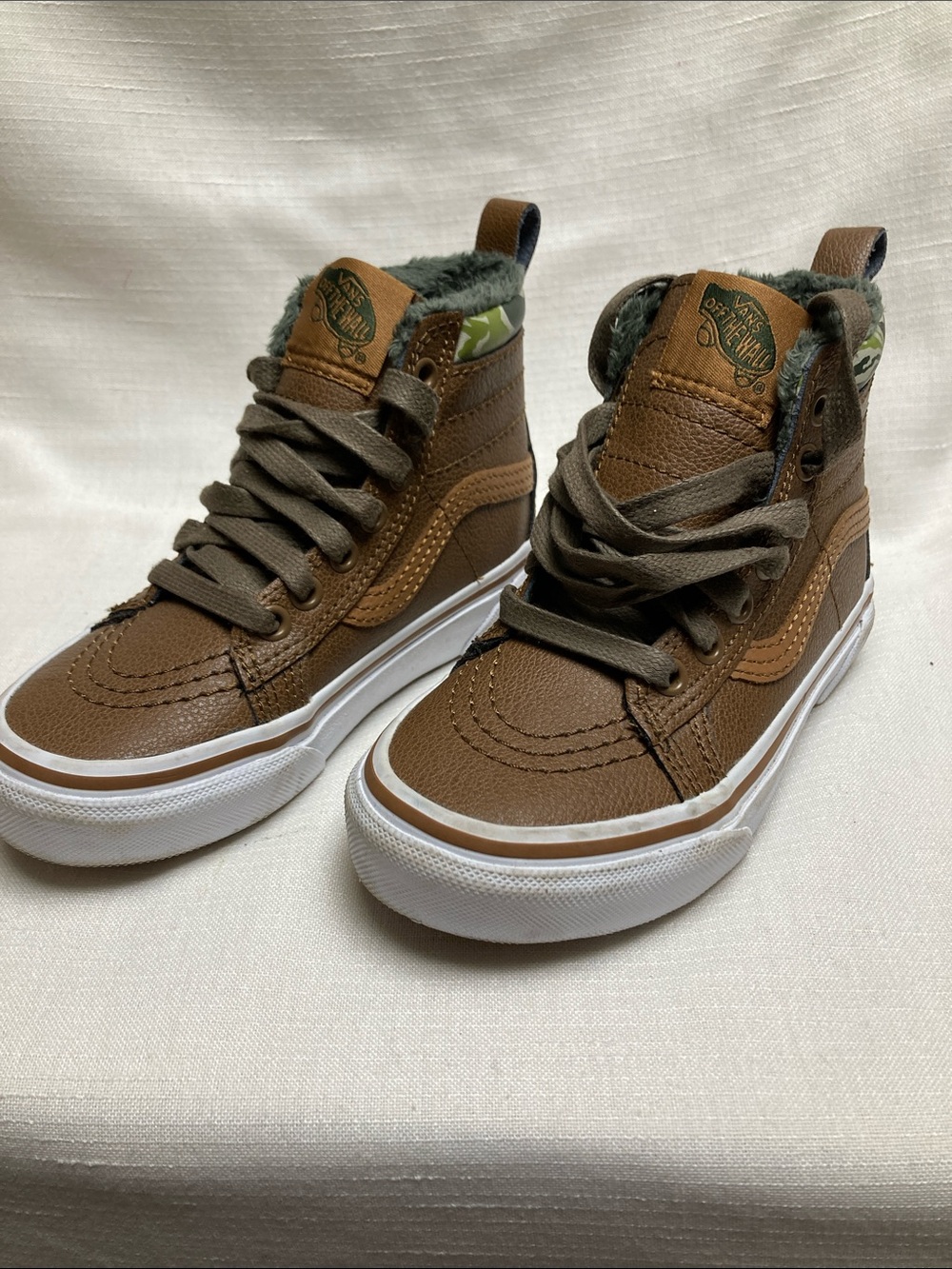 Vans Kids Brown High-Top Sneakers with Green Lining